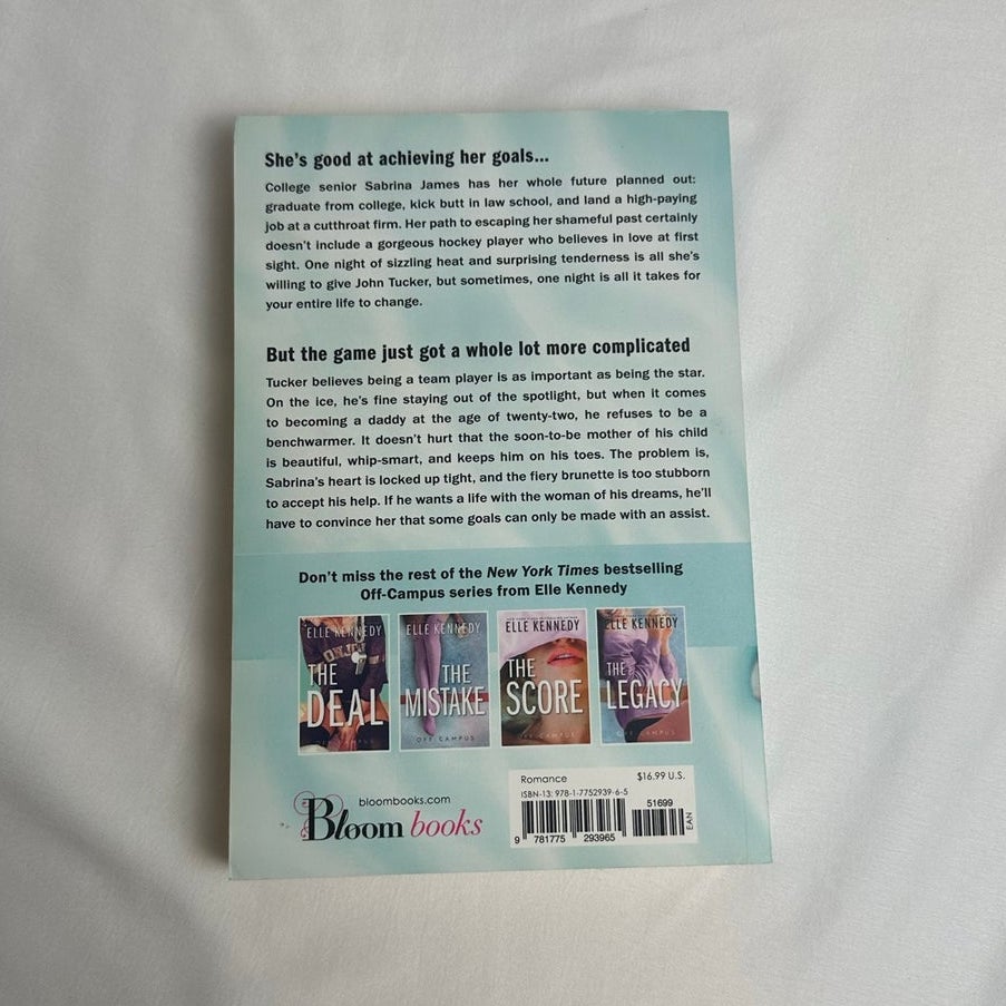 The Goal by Elle Kennedy | Bloom Books Paperback