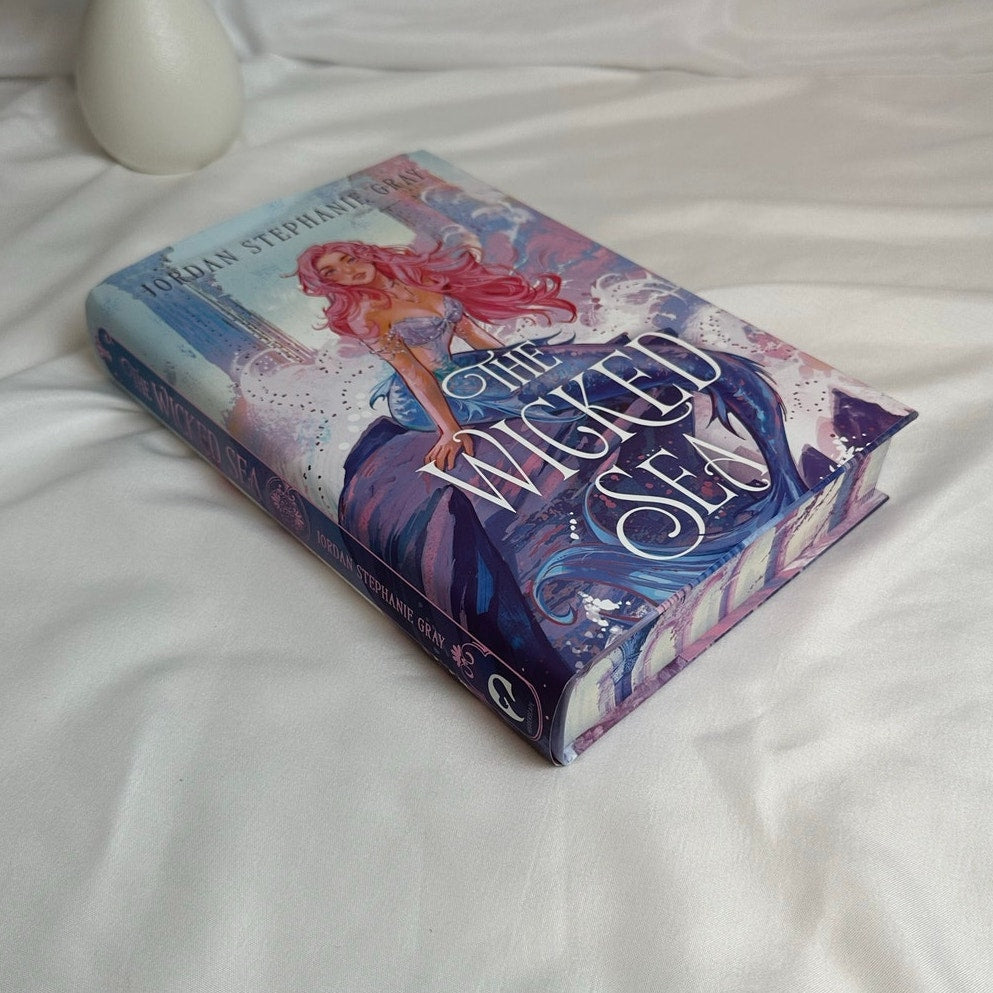 The Wicked Sea by Jordan Stephanie Gray | FairyLoot Signed Special Edition Hardcover