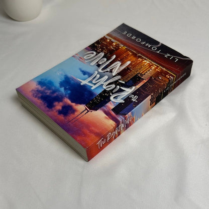 The Right Move by Liz Tomforde | OOP Indie Skyline Cover Paperback