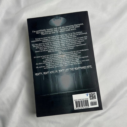 Cute But Psycho by Beatrix Hollow | Indie Paperback | Verfallen Asylum