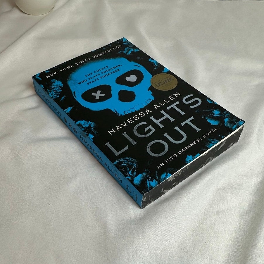 Lights Out by Navessa Allen | B&N Exclusive Sprayed Edges Paperback