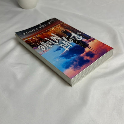 The Right Move by Liz Tomforde | OOP Indie Skyline Cover Paperback