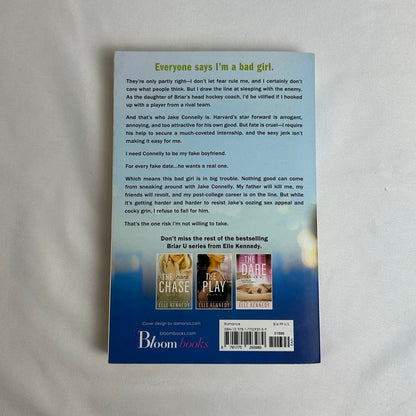 The Risk by Elle Kennedy | OOP Original Cover Paperback