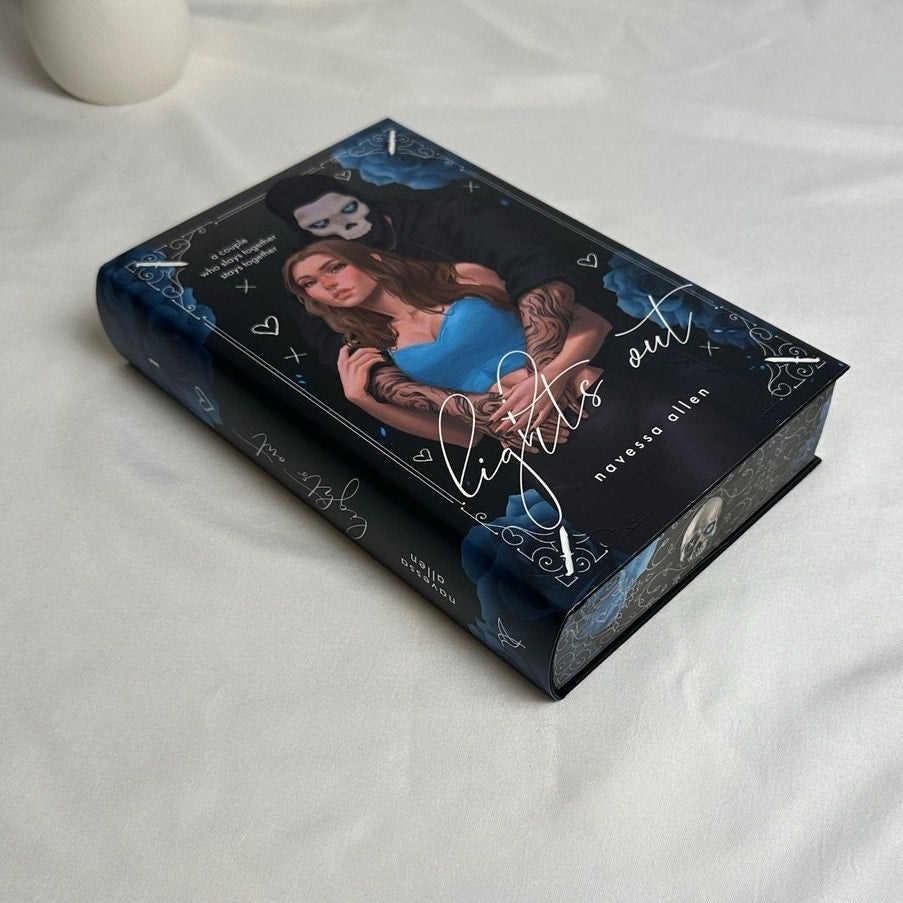 Lights Out by Navessa Allen | Bücherbüchse Exclusive German Special Edition