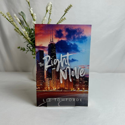 The Right Move by Liz Tomforde | OOP Indie Skyline Cover Paperback
