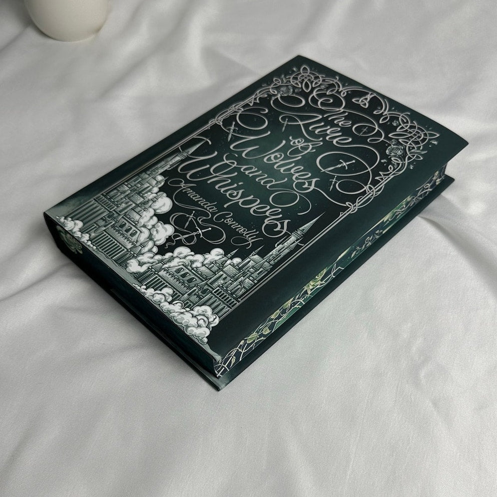 The Lure of Wolves and Whispers by Amanda Connolly | FairyLoot Signed SE Hardcover