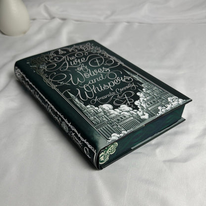 The Lure of Wolves and Whispers by Amanda Connolly | FairyLoot Signed SE Hardcover