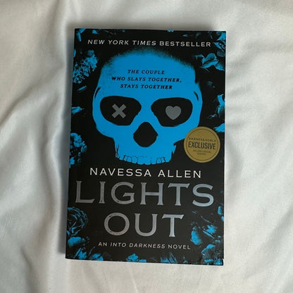 Lights Out by Navessa Allen | B&N Exclusive Sprayed Edges Paperback