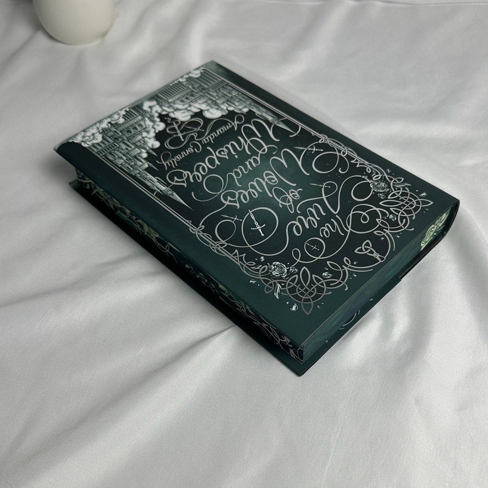 The Lure of Wolves and Whispers by Amanda Connolly | FairyLoot Signed SE Hardcover