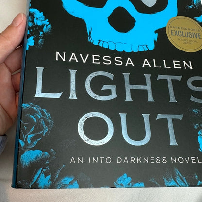 Lights Out by Navessa Allen | B&N Exclusive Sprayed Edges Paperback