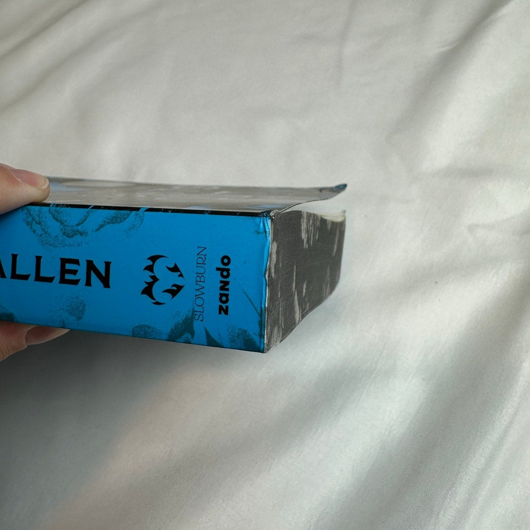Lights Out by Navessa Allen | B&N Exclusive Sprayed Edges Paperback