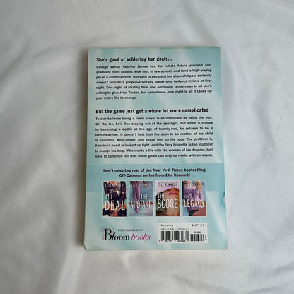 The Goal by Elle Kennedy | Bloom Books Paperback
