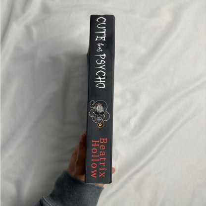 Cute But Psycho by Beatrix Hollow | Indie Paperback | Verfallen Asylum