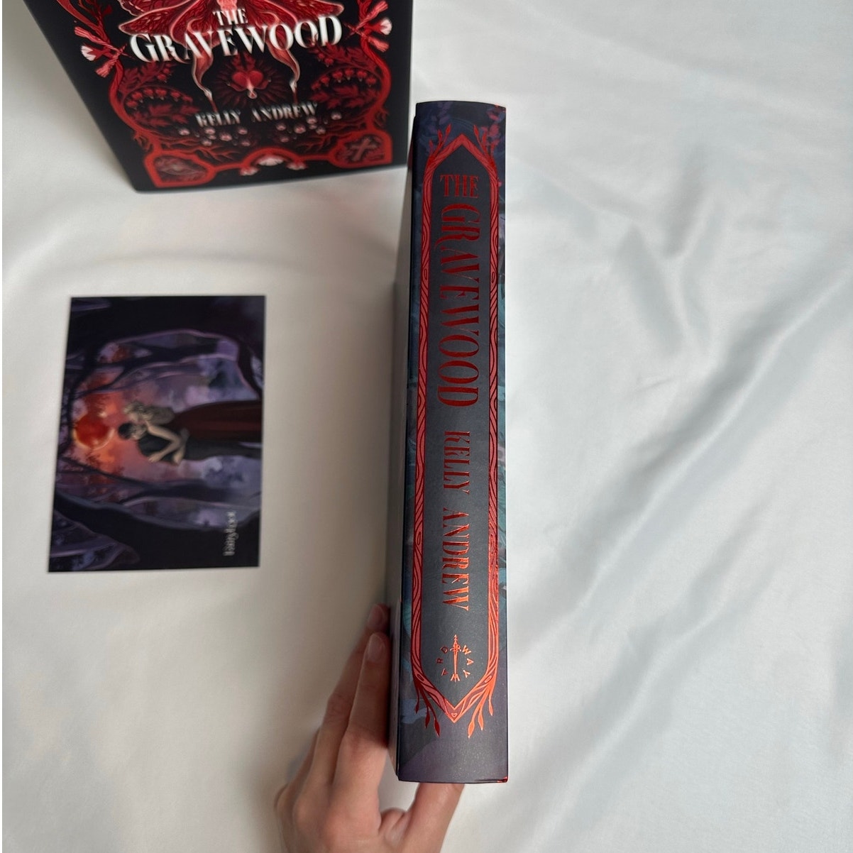The Gravewood by Kelly Andrew | FairyLoot Special Edition Hardcover