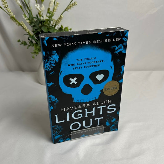 Lights Out by Navessa Allen | B&N Exclusive Sprayed Edges Paperback
