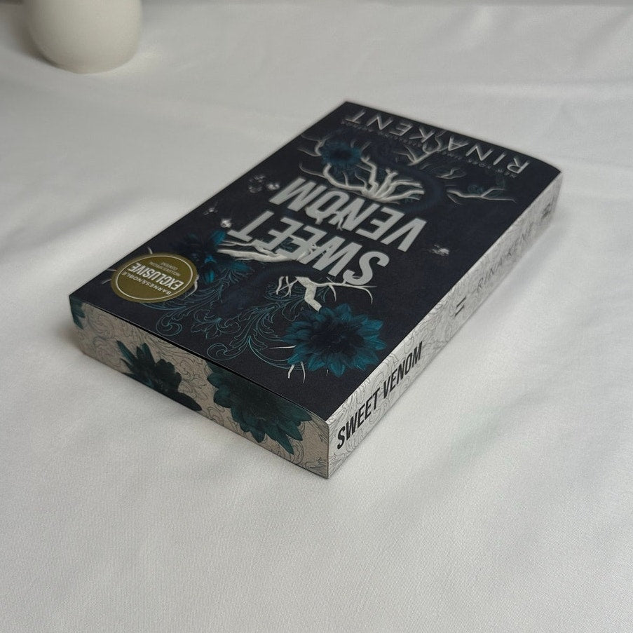 Sweet Venom by Rina Kent | B&N Exclusive Sprayed Edges Paperback